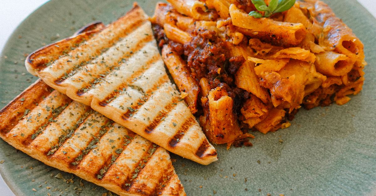 Cheesy Baked Ziti