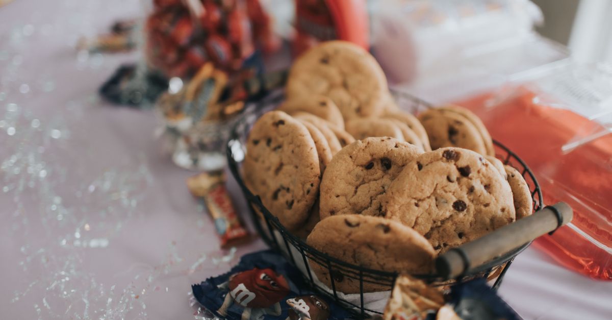 Chewy Chocolate Chip Cookie Bars