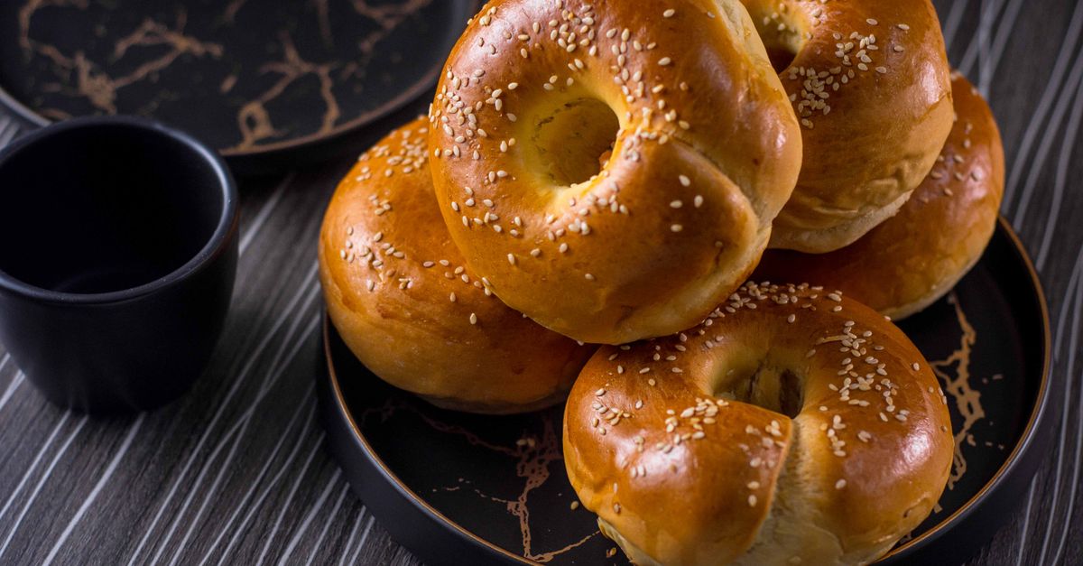 Classic Bagels