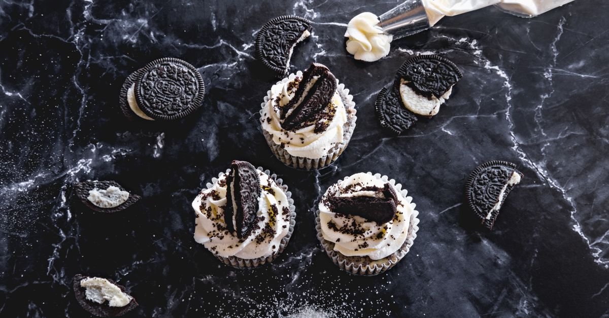 Cookies and Cream Cupcakes