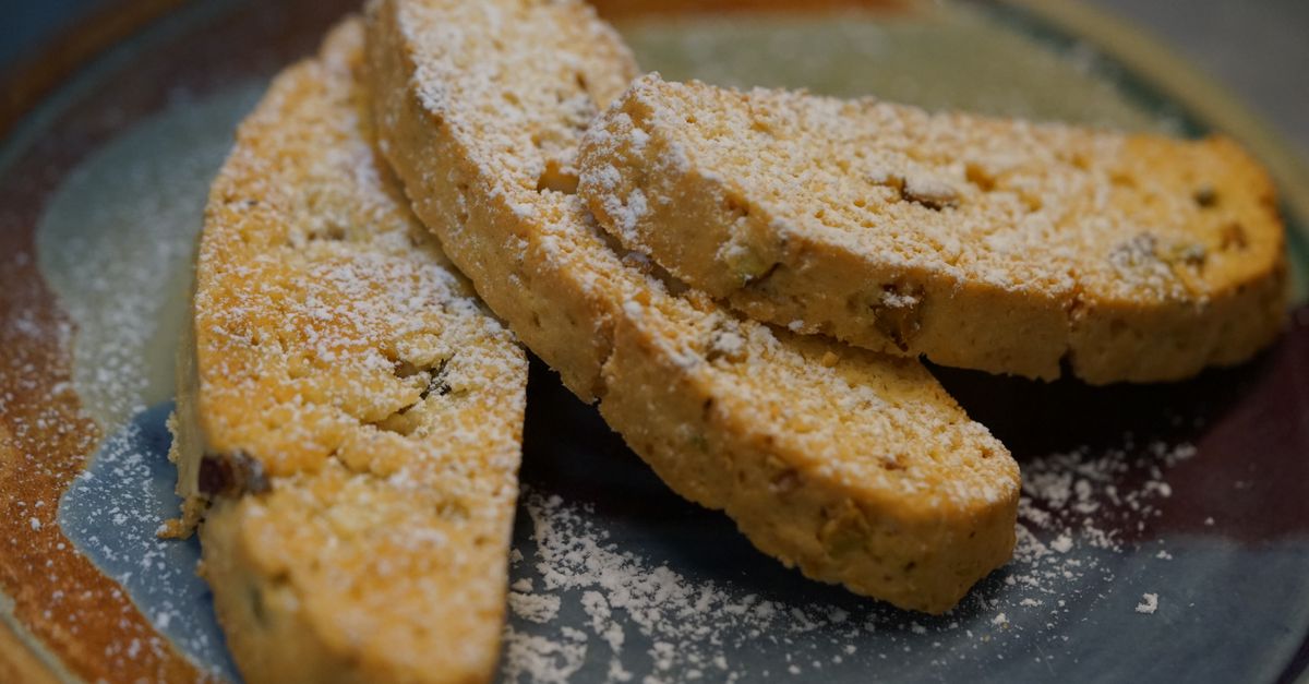 Crunchy Almond Biscotti