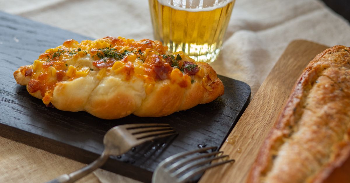 No-Knead Cheddar Jalapeño Bread