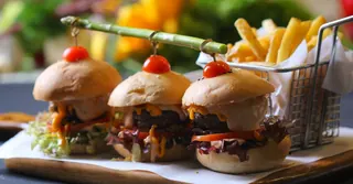 Air Fryer Cheeseburger Sliders