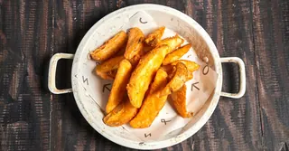Air Fryer Crispy Potato Wedges