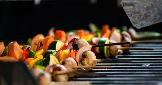 Air Fryer Halloumi Veggie Skewers