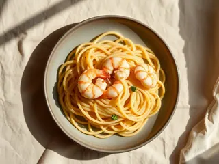 Lemon Garlic Prawn Linguine