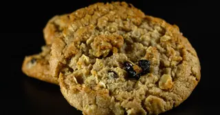 Chewy Oatmeal Cookies